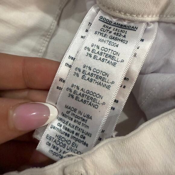 Good American Women's White High Rise Cut Off Distressed Denim Shorts Size 00 - Picture 3 of 4